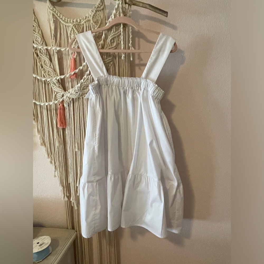 3 little white dresses perfect for bridal events